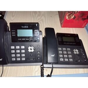Lot of TWO (2) Yealink T42S SIP-T42S office‎ display phones